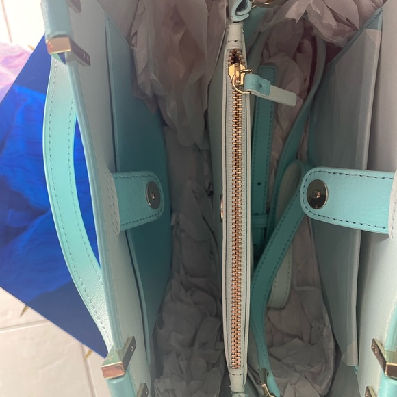 COPY - Kate Spade Studded handbag - Picture 5 of 5